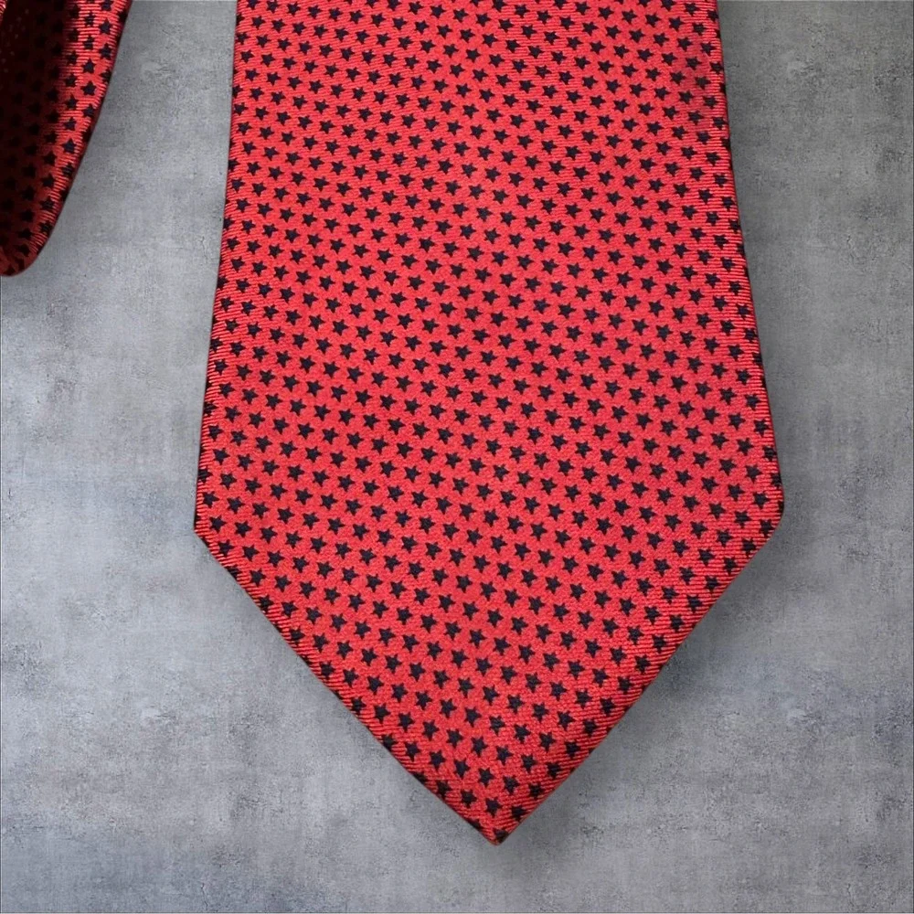 Tommy Hilfiger Silk Tie Red Navy Star Pattern USA Made Wide Necktie‎